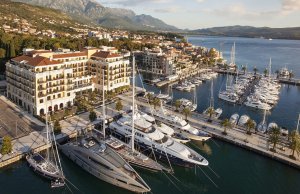 12 Metro Ormeggio Porto Turistico Porto Montenegro In Vendita