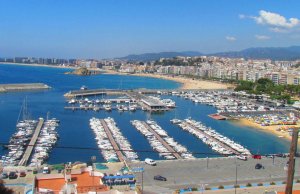 8 x 3 Metro Ormeggio Club de Vela Blanes Porto Turistico In Vendita