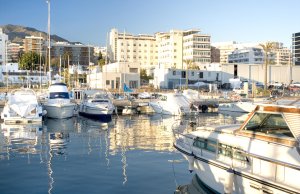 8 x 3 Metro Ormeggio Puerto Deportivo Porto Turistico La Bajadilla In Vendita