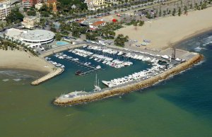 4 x 2 Metro Ormeggio Club Nàutic Salou Porto Turistico In Vendita