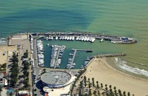 4 x 2 Metro Ormeggio Club Nàutic Salou Porto Turistico In Vendita