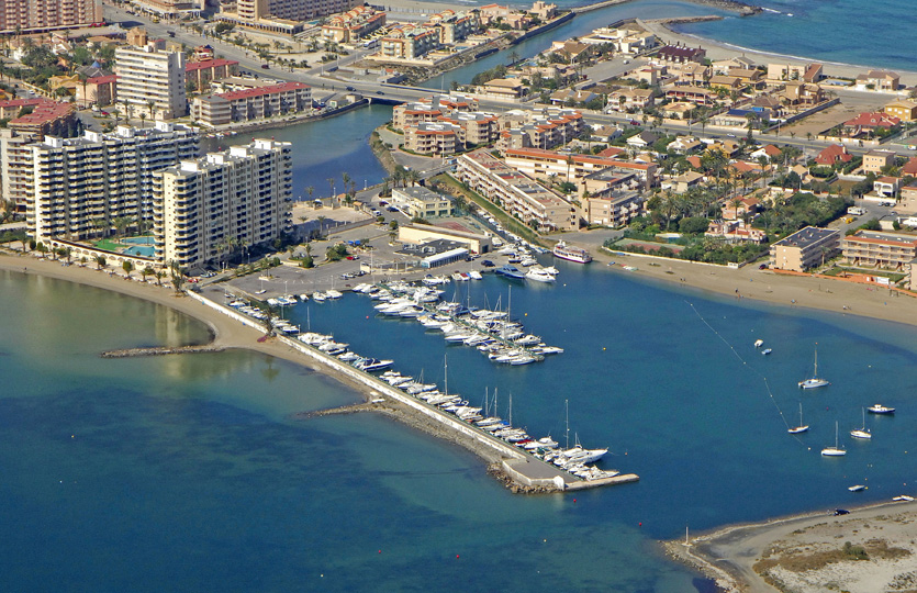 Club Nautico La Isleta Porto turistico  - Ormeggi e posti barca