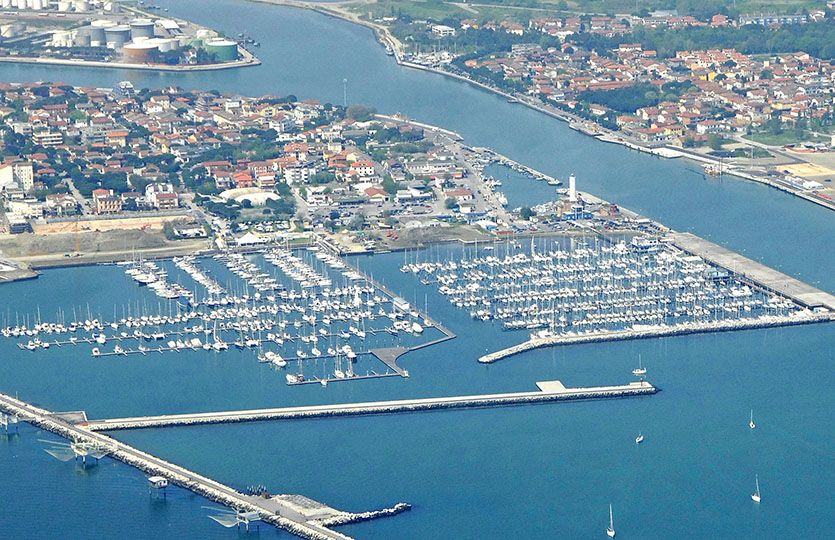 Marina Di Ravenna - Posti barca / Ormeggiatori